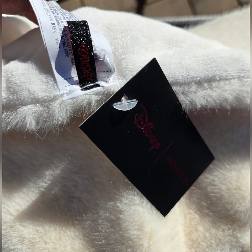NWT Disney Jeweled Faux Fur Collar Shawl Wrap Neck Warmer Cream White